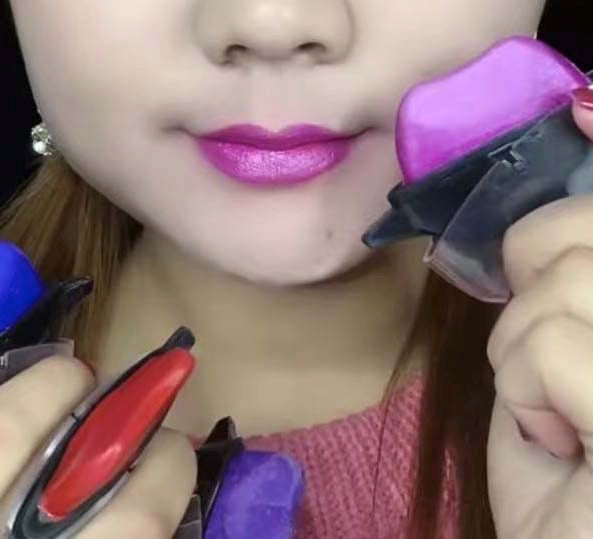 1,1,colorful lazy lipstick