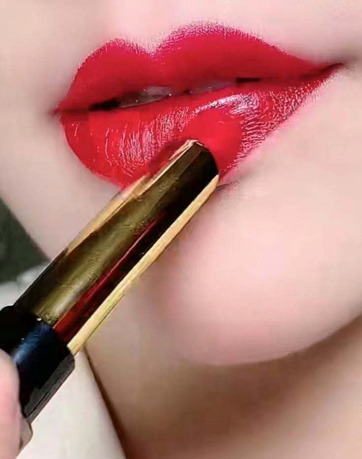 pen lipstick