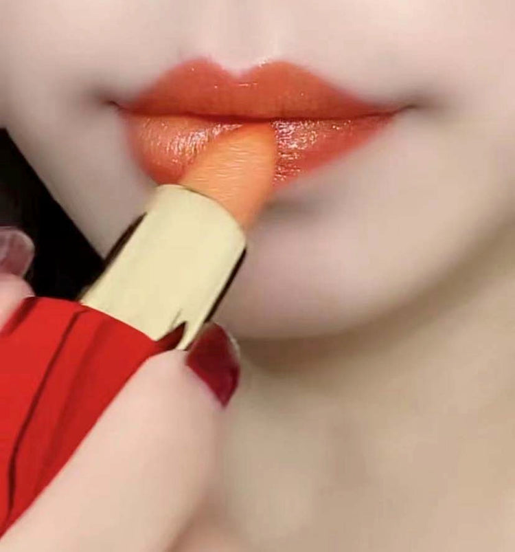 7 carrot color lipstick