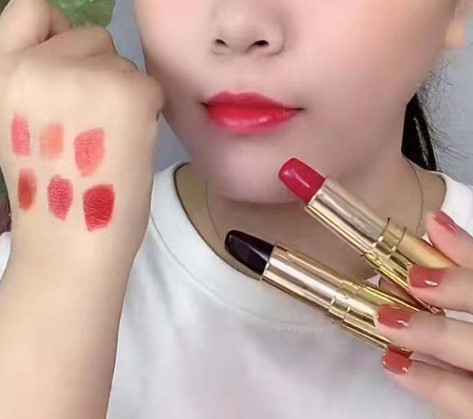 one lipstick with 6 colors |jiew82633